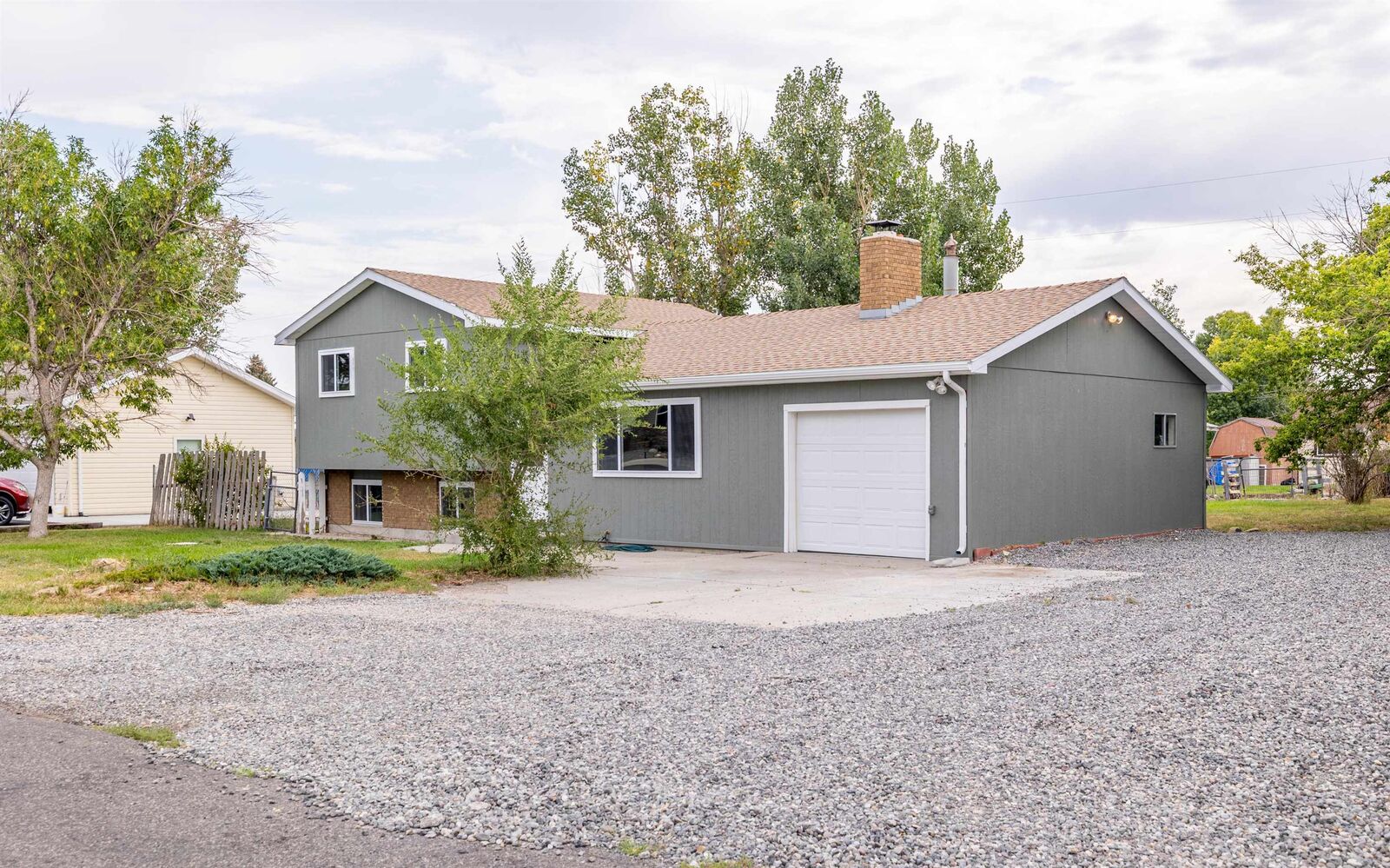Property Photo:  2202 Haugen St  WY 82414 