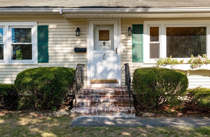 Property Photo:  26 Budleigh Ave  MA 01915 