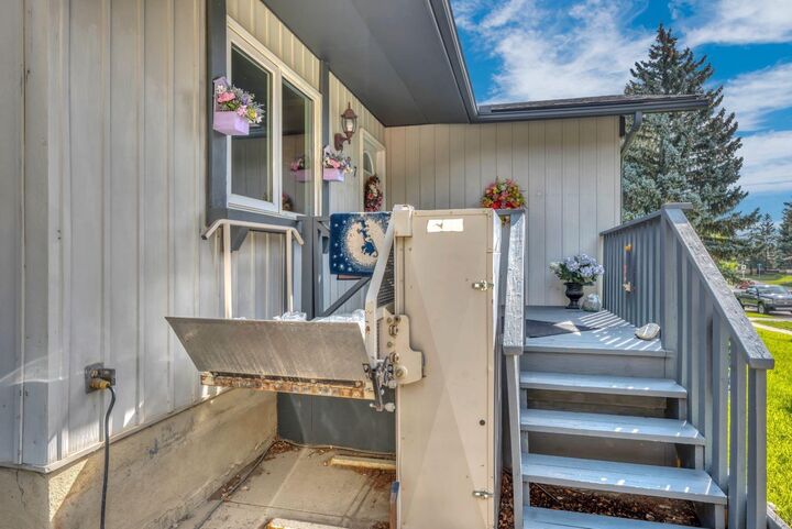 Property Photo:  287 Banister Drive  AB T1S 1E2 