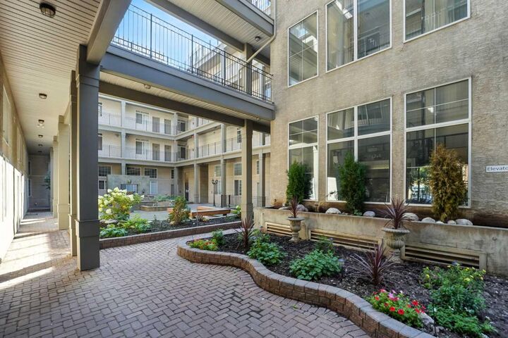 Property Photo:  527 15 Avenue SW 202  AB T2R 1R5 