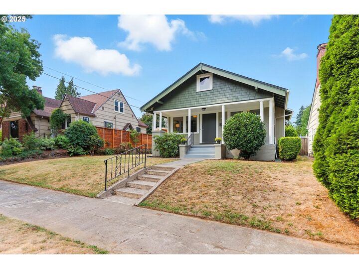 Property Photo: 6223 NE 24th Ave OR 97211