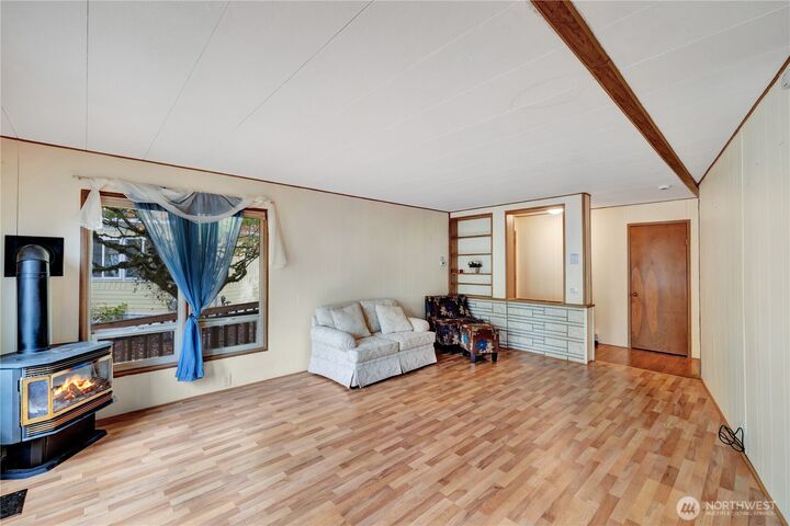 Property Photo:  18425 NE 95th Street 110  WA 98052