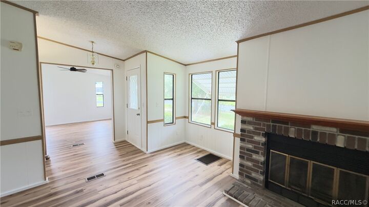 Property Photo: 270 S Honey Bear Way FL 34461