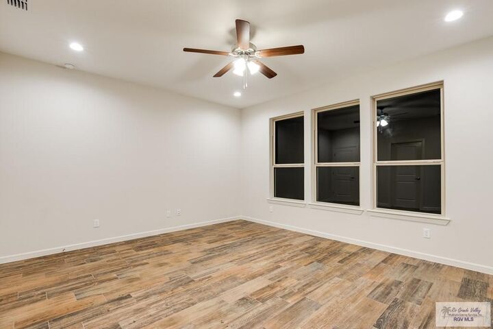 Property Photo:  2409 Paso Dr  TX 78550 
