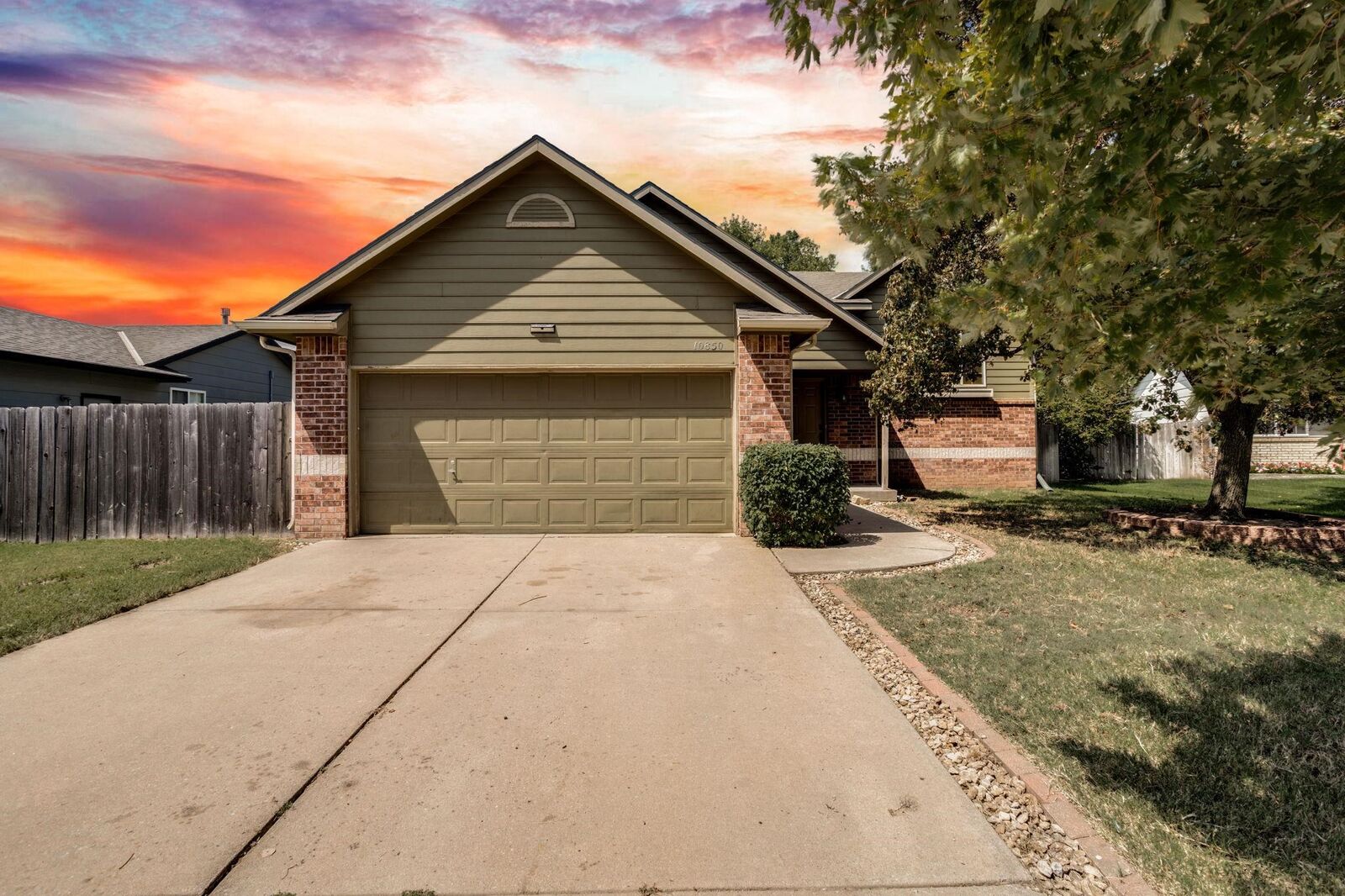 Property Photo: 10850 W Dora Ct KS 67209