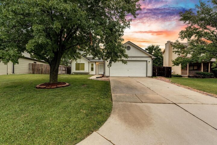 8917 E Scott Ct  Wichita KS 67210 photo
