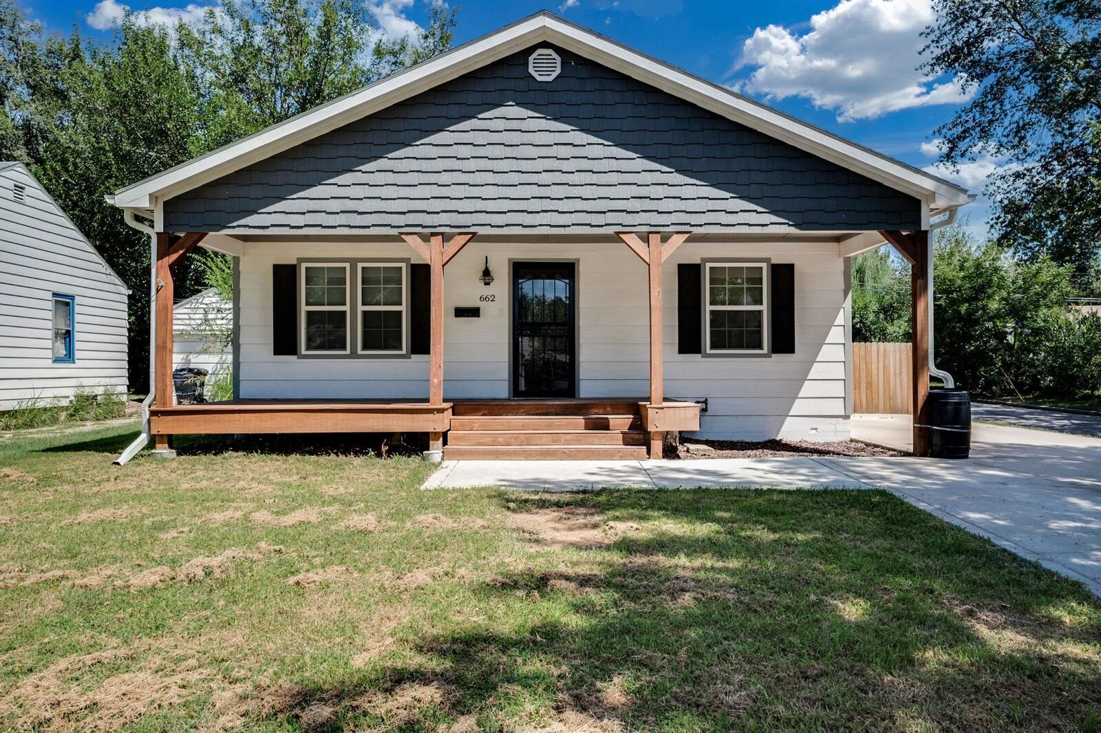 Property Photo: 662 S Clifton Ave KS 67218