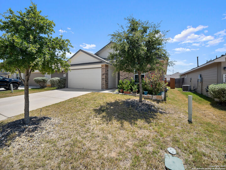 Property Photo: 5022 Dancing Gopher TX 78261