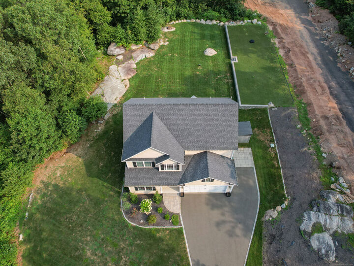 Property Photo: 10 W Ridge Ct CT 06410