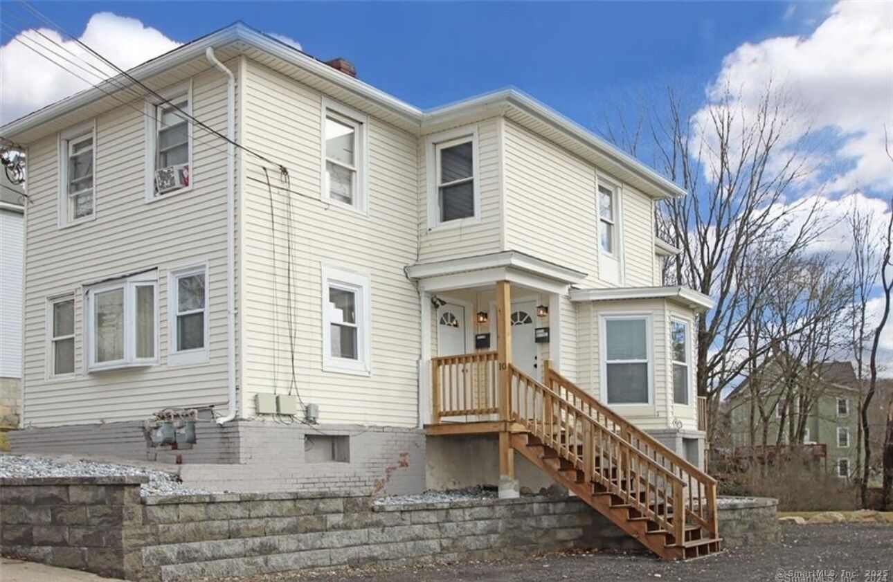 Property Photo: 10 Ells Street CT 06401
