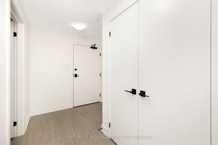 Property Photo: 1 Chef Lane 402 ON L9J 0T1