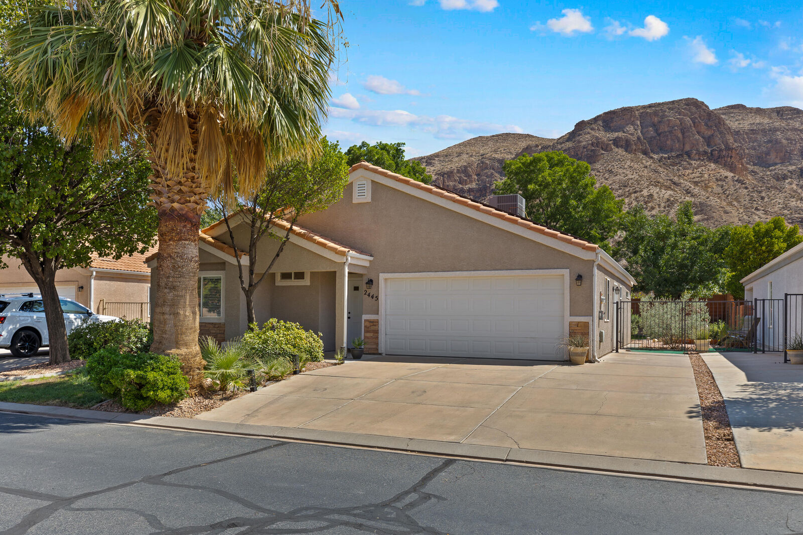 Property Photo: 2445 S 770 W UT 84737