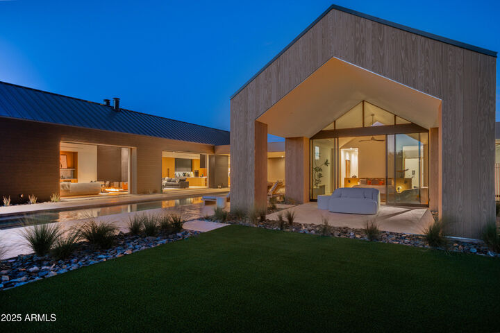 Property Photo:  6209 N Casa Blanca Drive  AZ 85253 