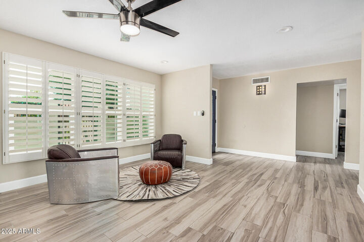 Property Photo: 237 W Pine Valley Drive AZ 85023