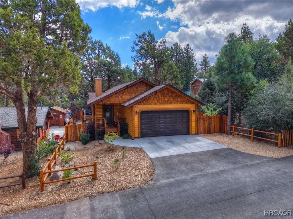 Property Photo:  365 Santa Barbara Avenue  CA 92386 