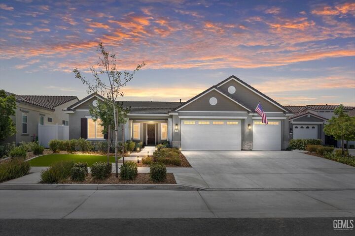 14711 Pemberley Passage Avenue  Bakersfield CA 93311 photo
