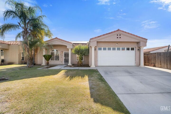 8806 Maria Angelica Street  Bakersfield CA 93313 photo