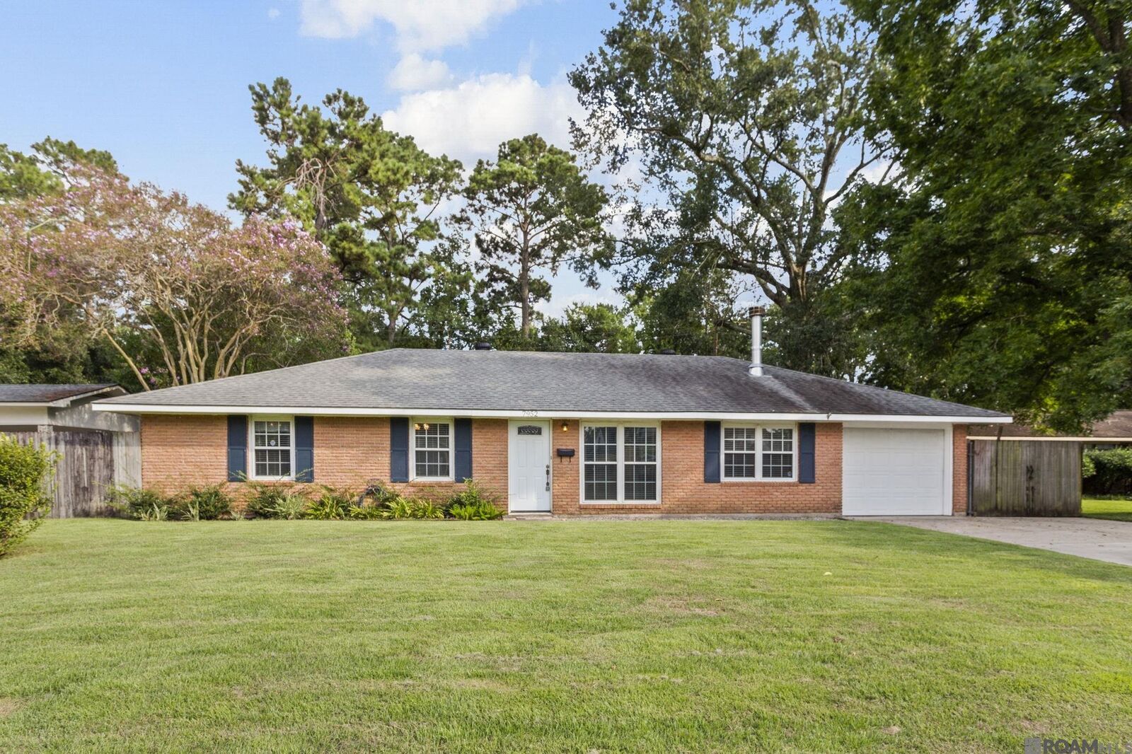 Property Photo:  7952 Mary Ann Pl  LA 70809 