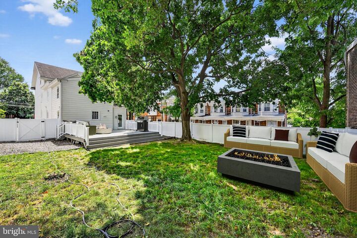 Property Photo: 452 Green Lane PA 19128