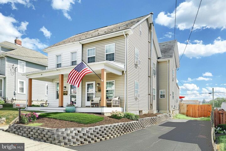 Property Photo: 254 W High Street PA 17356