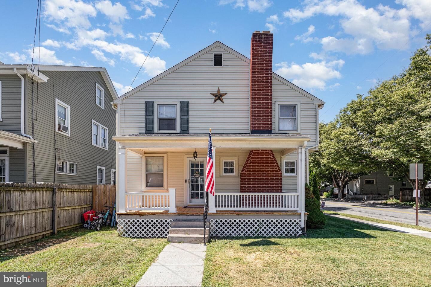 Property Photo:  102 W Willow Street  PA 17013 
