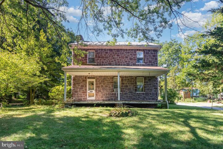Property Photo:  2350 Felty Mill Road  PA 17078 