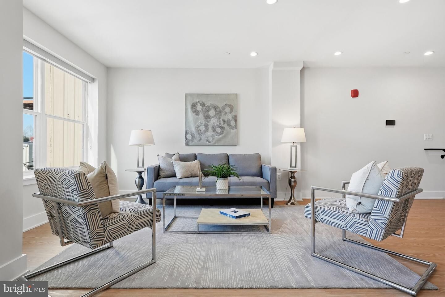 Property Photo: 2134 Wisconsin Avenue NW 6 DC 20007