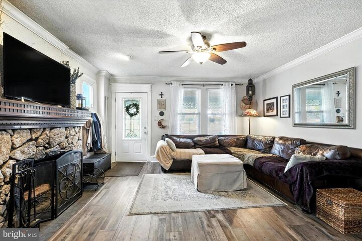Property Photo: 629 10th Avenue PA 19076