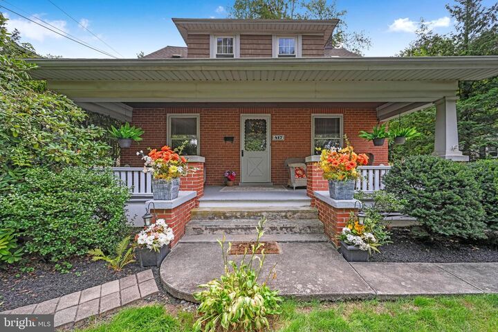 Property Photo: 417 Woodcrest Avenue PA 17543