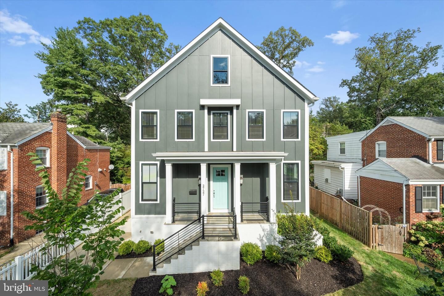 Property Photo:  2727 N George Mason Drive  VA 22207 