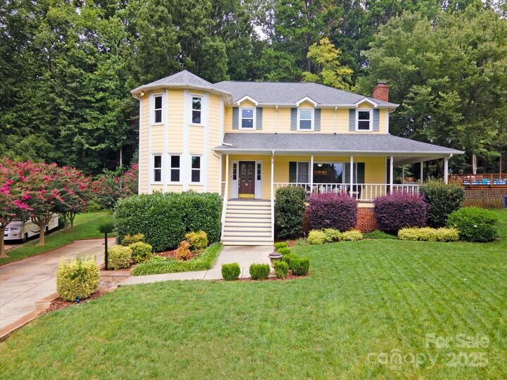 Property Photo:  16527 Grapperhall Drive  NC 28078 