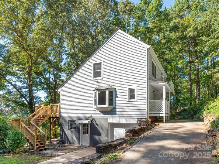 Property Photo: 3 Crabapple Lane NC 28715