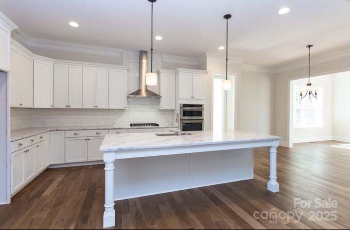 Property Photo: 7517 Lancaster Highway 5 NC 28173