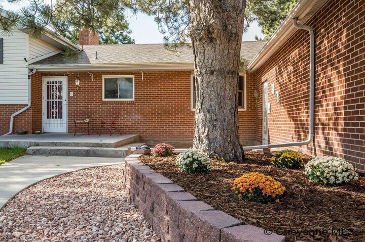 Property Photo:  726 Pearl Ct  WY 82009 