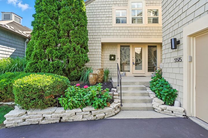 Property Photo: 5515 Aryshire Court OH 43017