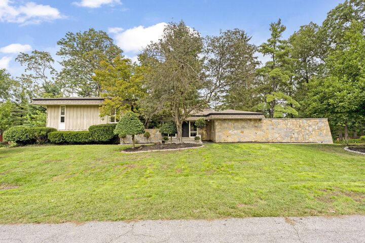 Property Photo: 5966 Whitman Road OH 43213