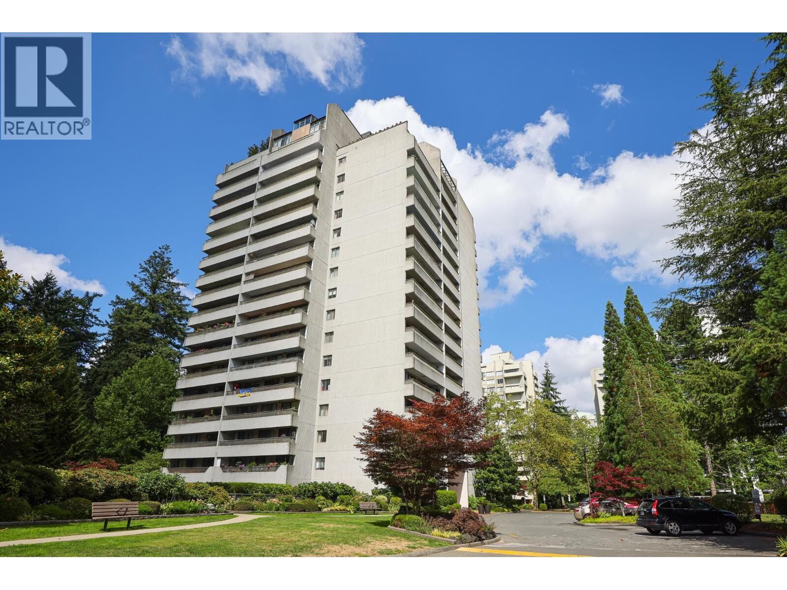 Property Photo:  4134 Maywood Street 302  BC V5H 4C9 