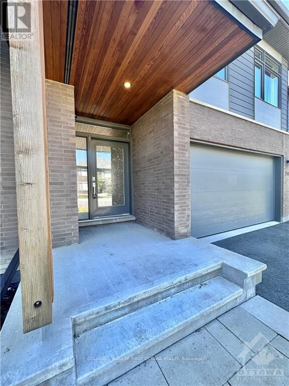 Property Photo: 298 Longworth Avenue ON K1T 0T8
