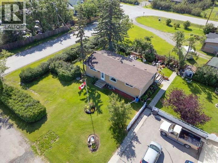Property Photo: 101 Elliott Street AB T0L 0A0