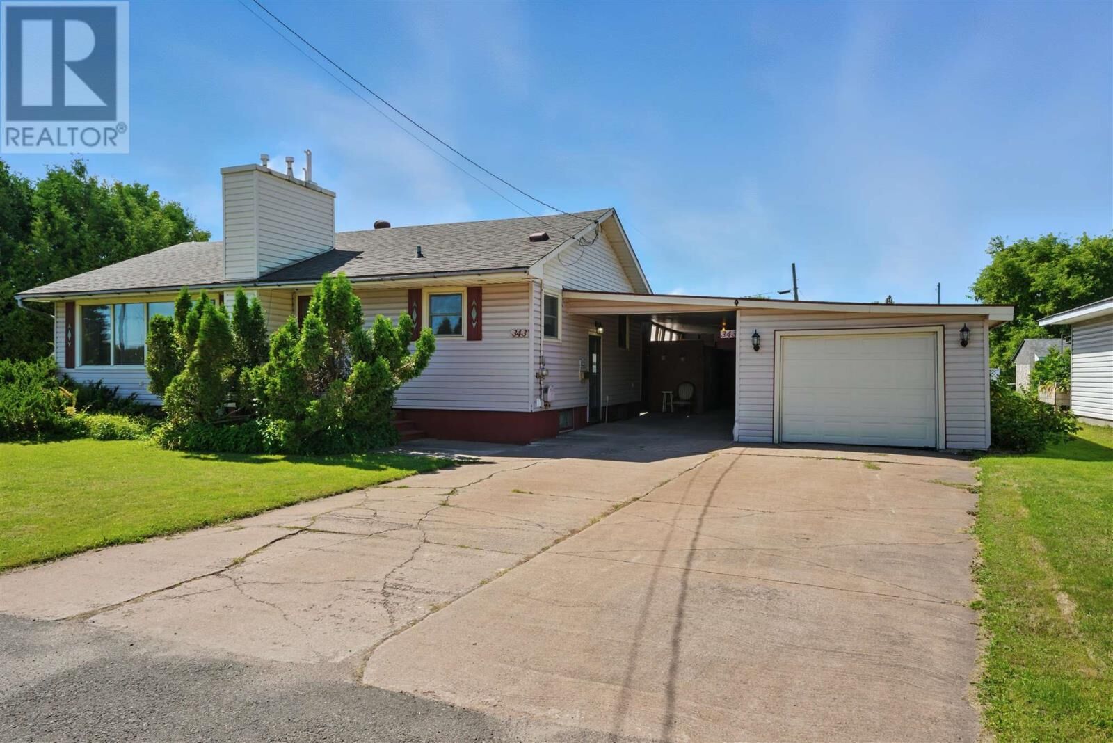 Property Photo: 343 Rowell Ave ON P6C 5K9