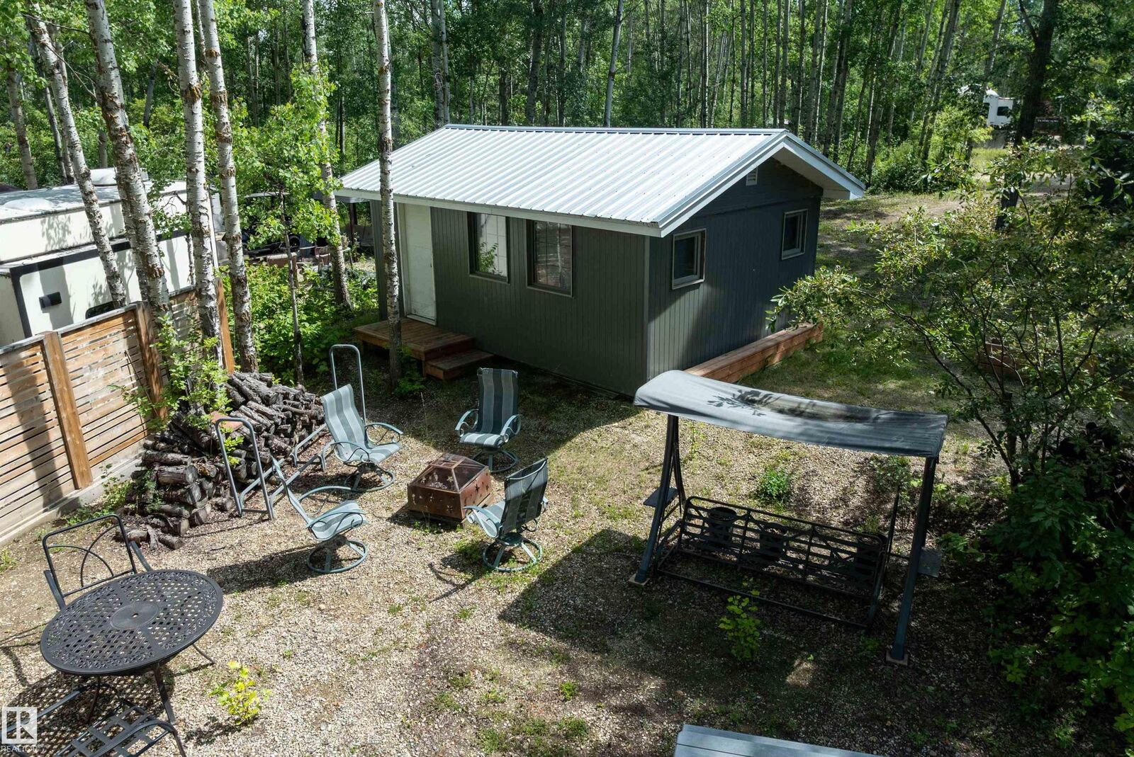 Property Photo: 53509 RR 60 101 AB T0E 1H0