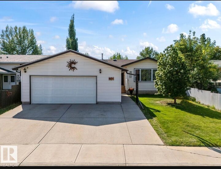 4611 16A Avenue NW  Edmonton AB T6L 2S3 photo