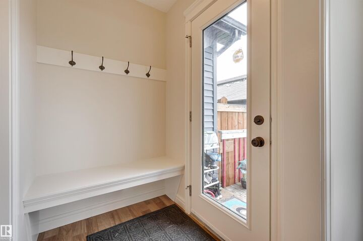 Property Photo:  1807 52 Street SW  AB T6X 1Y1