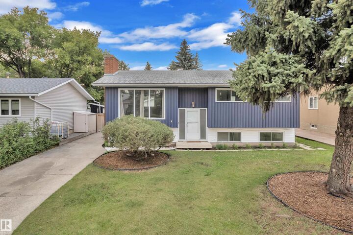 Property Photo: 132 Richfield Road NW AB T6K 0A2