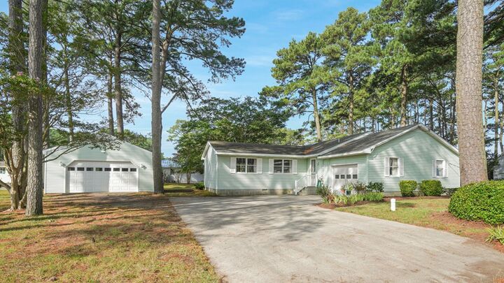 Property Photo:  15124 Russell Dr  VA 23417 