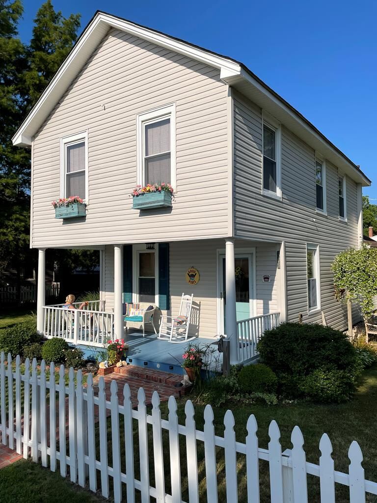Property Photo: 309 Strawberry St VA 23310