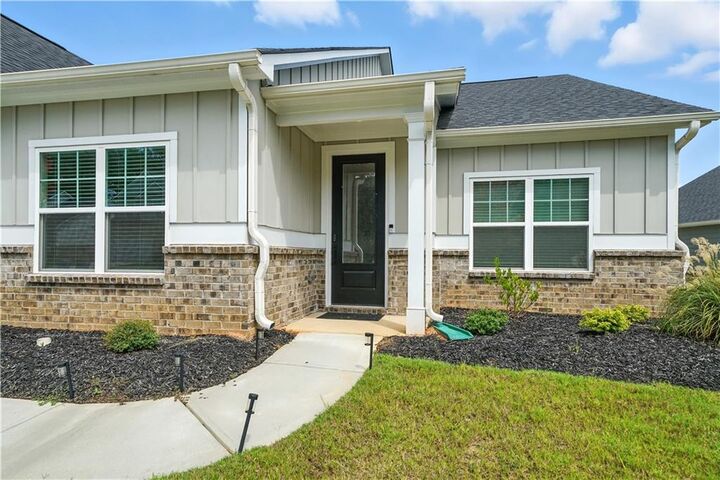 Property Photo: 3894 Saddle Bag Court GA 30019