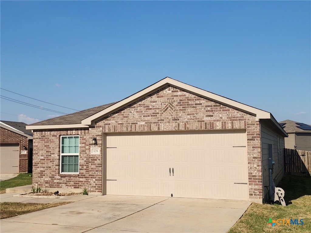 Property Photo: 108 Farmer Cove 6A TX 76537