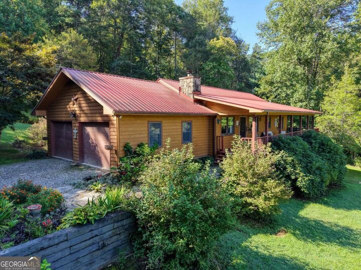Property Photo: 652 Pleasant Valley Lane GA 30512