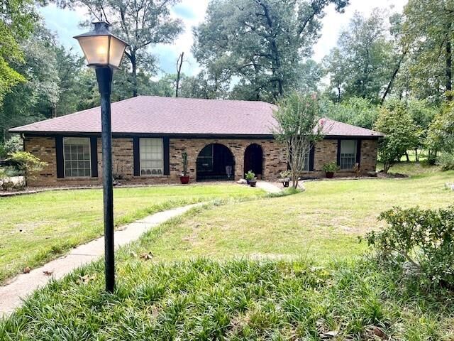 Property Photo:  8519 Fairway Drive  LA 71360 